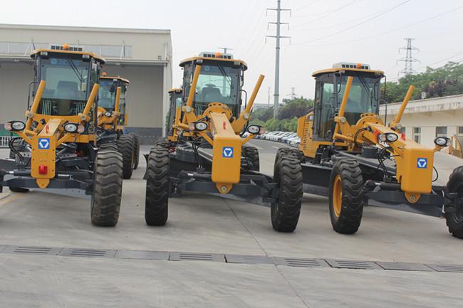 계약 GR135 130HP 11000 킬로그램 견인차 도로 평토기, 작은 모터 그레이더
