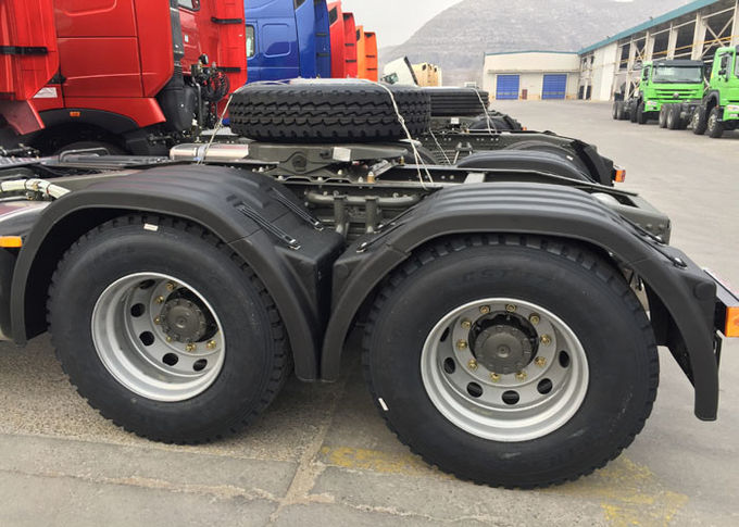 오렌지 SINOTRUK HOWO 견인 트랙터 트럭 RHD 10 바퀴 371 HP ZZ4257S3241W