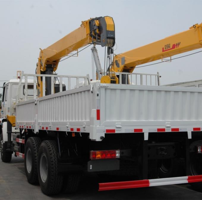 중국 최고의 상표 시노트루크 HOWO 6X4 10t 자동차 기중기 10 톤 신축붐 크레인 가격