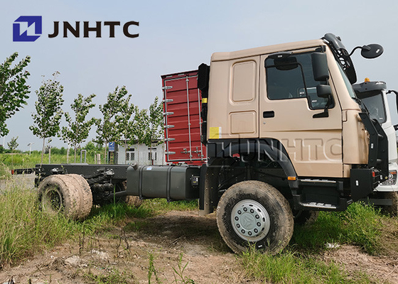 카미오네타스 HOWO 4x4 화물 트럭 디젤 엔진 무장한 LHD 또는 RHD