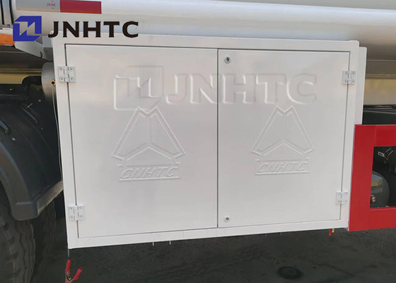 6x4 20000L 371Hp 시노트루크 호워 오일 탱커 트럭 디젤 연료