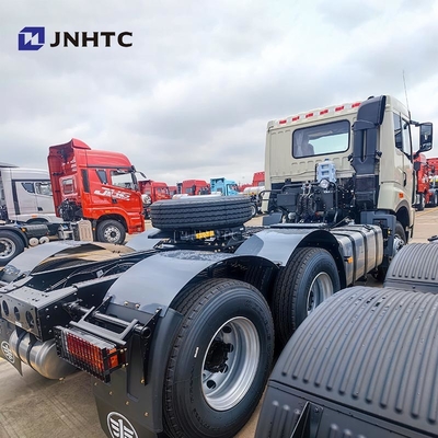 Faw J5P 트랙터 트럭 유로 2 380hp 10 바퀴 6x4 더블 벙커와 함께 좋은 가격