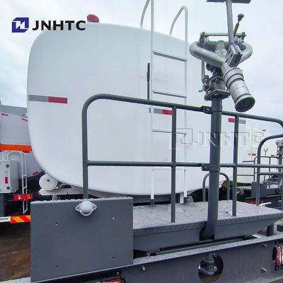 시노트룩 호우 물탱크 트럭 8X4