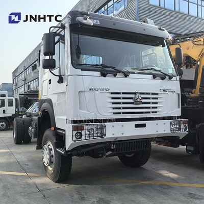 최고의 HOWO 디젤 화물 트럭 4x4 6 휠 체시 크레인 고품질