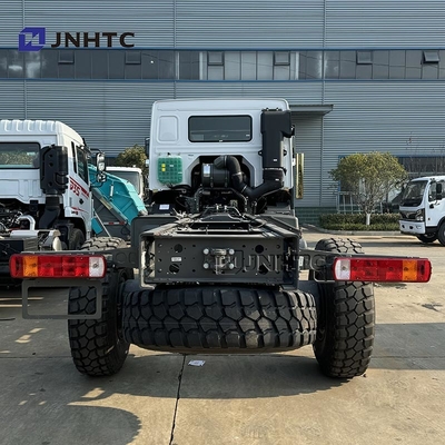 SINOTRUK HOWO 4X4 화물 차량 변속기 무게 트럭 차체 좋은 가격