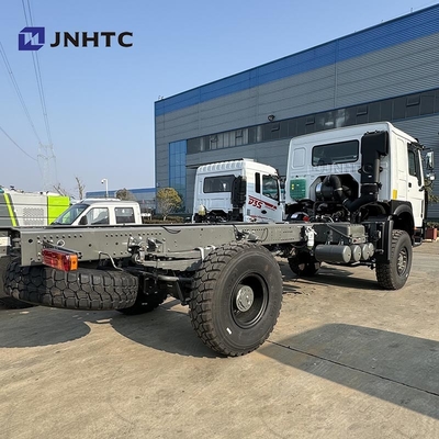 SINOTRUK HOWO 4X4 화물 차량 변속기 무게 트럭 차체 좋은 가격