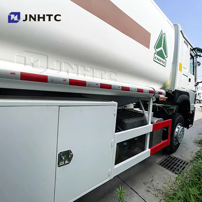 새 호우 오일 탱크 트럭 6x4 400hp 용량 12 바퀴 연료 탱크 트럭 판매