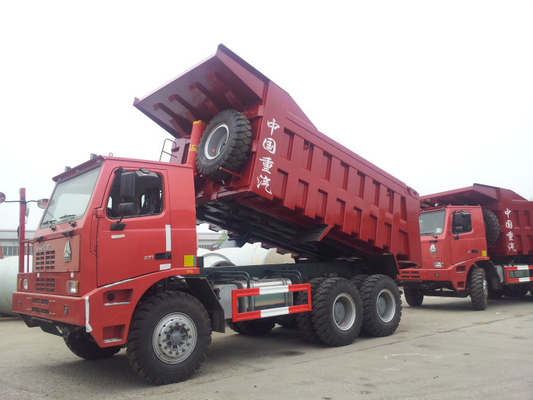 Sinotruk 6x4 10는 무거운 덤프 트럭 70T 30M3 광업 팁 주는 사람 트럭 LHD 371hp를 선회합니다