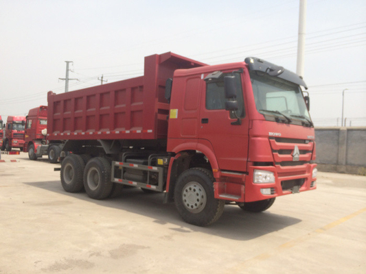 10의 바퀴 및 18m3 수용량을 가진 빨간색 336hp Sinotruk Howo 덤프 트럭