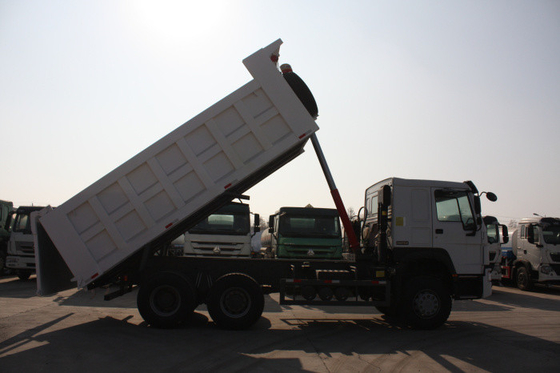 백색에게 색깔 Sinotruk Howo7 덤프 트럭 40T 20M3 수용량 LHD HYVA 들기