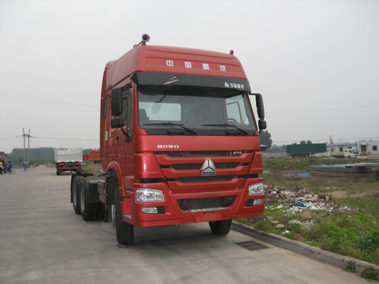 2마리의 슬리퍼를 가진 371hp HW79 오두막 Sinotruk Howo7 트랙터 원동기 트럭