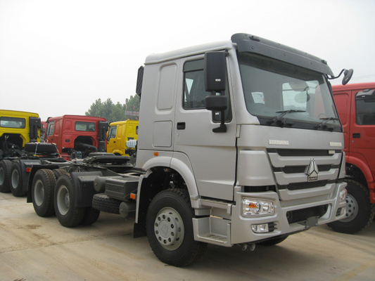 트레일러 맨 위 40t 6x4 원동기와 트레일러 유로 2 12.00R20 타이어 HW76 오두막