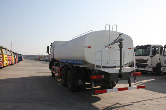 펌프와 관을 가진 장수 Sinotruk Howo7 연료 탱크 트럭 20M3 20000L 6x4