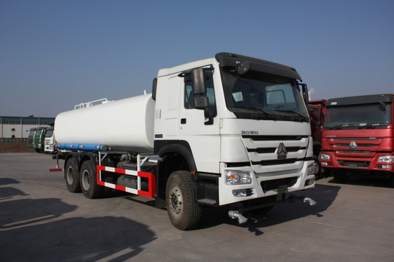 HOWO 물 탱크 트럭 6 x 4 336HP 유로 II는 폭 14-18mm를 뿌립니다