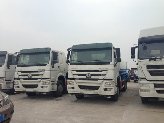 펌프와 관을 가진 장수 Sinotruk Howo7 연료 탱크 트럭 20M3 20000L 6x4
