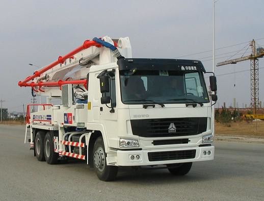 39 M3 - 125m ³는 4개의 단면도 팔 HDT5291THB-39/4를 가진 구체 펌프 트럭을 출력했습니다