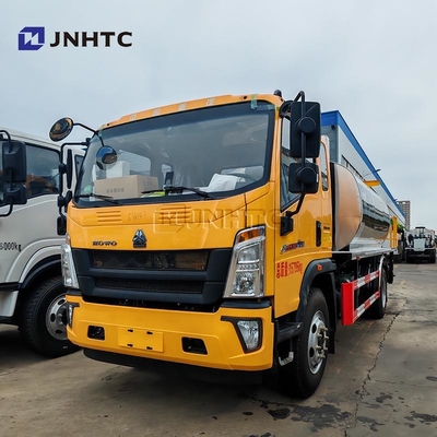 HOWO 아스팔트 분사 장비 트럭 4X2 160HP 지능형 비텀 분산기 판매