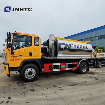HOWO 아스팔트 분사 장비 트럭 4X2 160HP 지능형 비텀 분산기 판매