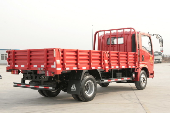10 톤 4x2 Sinotruk Howo7 무거운 화물 트럭 빨간색 6는 에어 컨디셔너로 피로하게 합니다