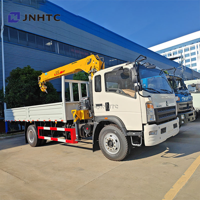 SINOTRUCK 4X2 6 바퀴 크레인과 함께 화물 트럭