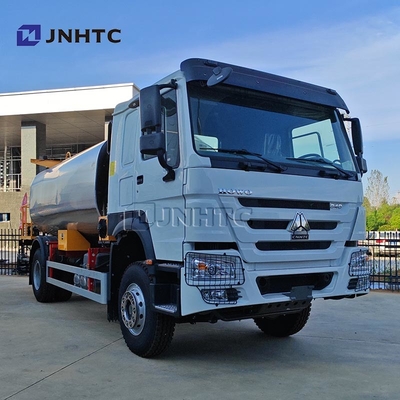 HOWO 4X2 340HP 지능형 비텀 스프레더 아스팔트 분사 장비 트럭