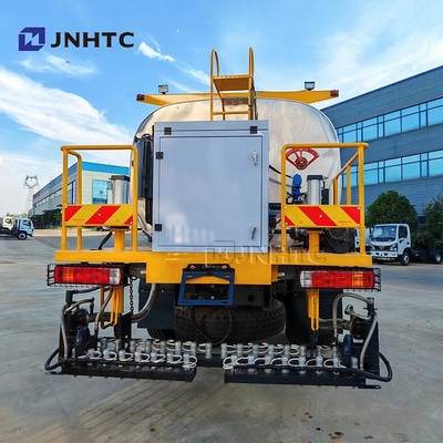 HOWO 4X2 340HP 지능형 비텀 스프레더 아스팔트 분사 장비 트럭