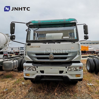 새로운 HOWO 콘크리트 혼합 트럭 6x4 10 바퀴 용량 시멘트 혼합 트럭