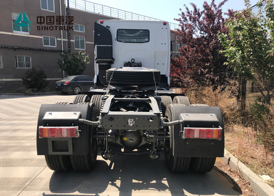 HOWO A7 420 HP 6X4 트랙터-트레일러 트럭/디젤 엔진 트랙터 트럭 HF7 정면 차축