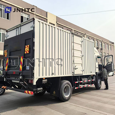 시노트룩 호우 4X2 300 HP 유로 II 오른쪽 드라이브 쓰레기 수집기 압축 트럭 폐기물 수집 트럭