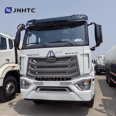호우 NX 오일 탱커 트럭 6X4 380HP 30000 리터 연화성 액체 운송 트럭