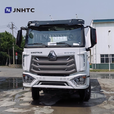 호우 NX 물 트랜스포팅 트럭 8X4 380HP 12 바퀴 중국에서 물 탱크 트럭