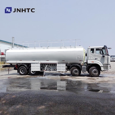 호우 NX 물 트랜스포팅 트럭 8X4 380HP 12 바퀴 중국에서 물 탱크 트럭
