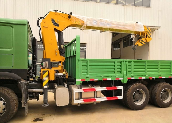 12T 6x4 포좌 트럭은 Sinotruk Howo7 녹색의 붐 기중기를 거치했습니다