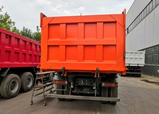 SINOTRUK 371 HP 8×4 덤프 트럭 덤프 트럭 28CBM를 적재하는 50 톤