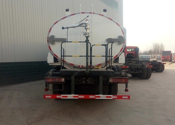 Q345 HOWO 물 콘테이너 트럭 6 x 4 336HP 유로 II 높은 충돌 저항