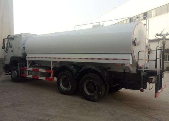 Q345 HOWO 물 콘테이너 트럭 6 x 4 336HP 유로 II 높은 충돌 저항