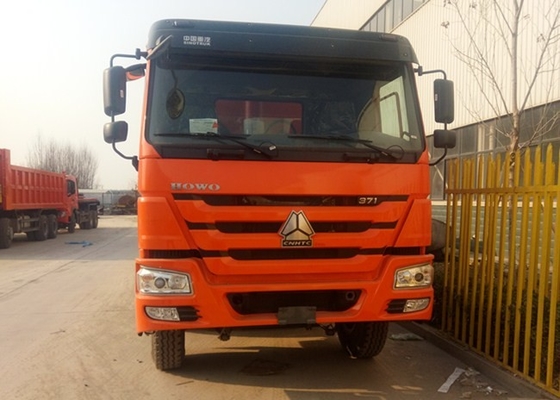 4 - 차축 SINOTRUK 371 HP 무거운 덤프 트럭 8×4 28CBM를 적재하는 50 톤