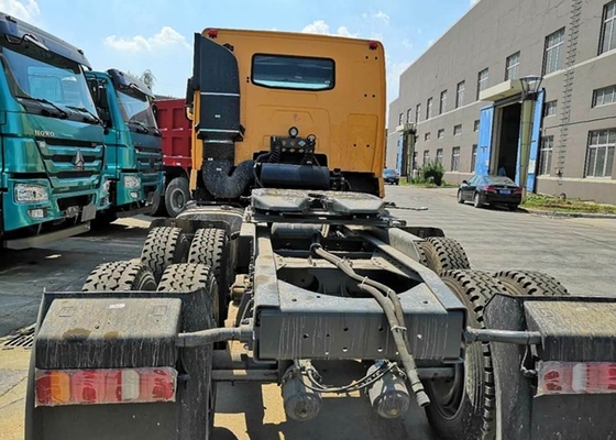HOWO A7 420 HP 6X4 원동기 트럭/디젤 엔진 트랙터 트럭 HF7 정면 차축
