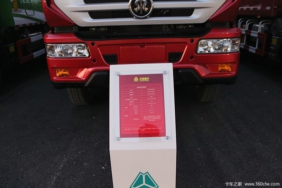 55 톤을 위한 빨간색 HF12 정면 차축에 있는 SINOTRUK SWZ 8x4 모래 팁 주는 사람 트럭 스페셜