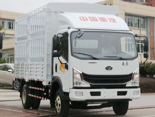 SINOTRUK 4x4 화물 트럭 380hp HW76 높은 갑판 택시를 가진 40 톤 수용량