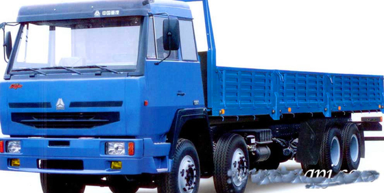 ZZ1316M4669V SINOTRUK 슈타이어 화물 트럭 8X4 녹색 빨강과 파란 색깔