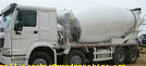 16cbm 8x4 Sinotruk HOWO 구체 믹서 트럭 통과되는 빨간 백색 색깔 20-60 톤 CCC
