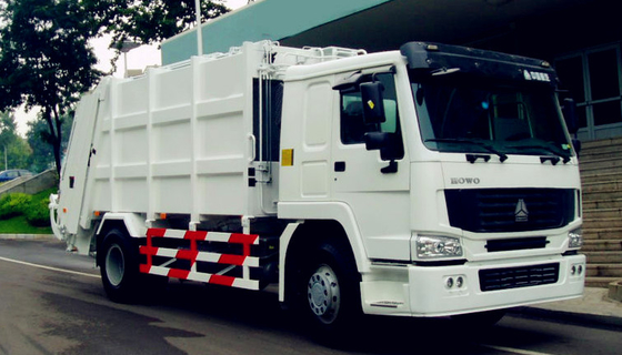 백색 색깔 12m3 쓰레기 쓰레기 압축 분쇄기 트럭 SINOTRUK HOWO 4x2 6000L 양