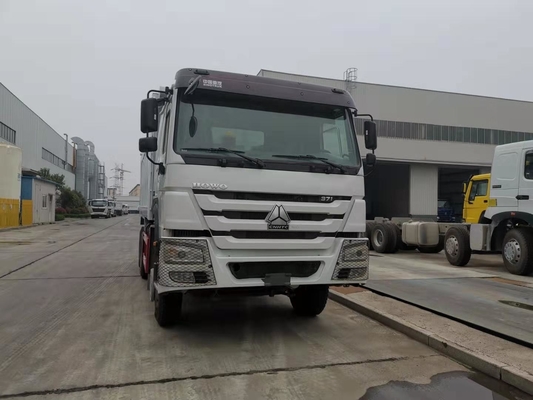 Sinotruk 6x4 10 바퀴 몸 플랫폼을 뒤집히기를 가진 덤프 트럭