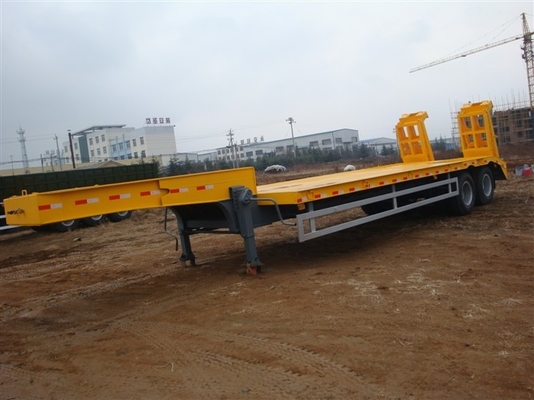 13000M는 2개의 다리로 Alxes 3대의 Lowbed 반 트레일러 50-60T 12 피로하게 합니다