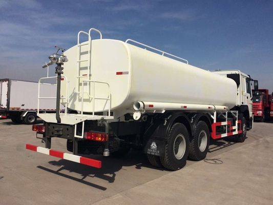SINOTRUK HOWO 290HP 물 물뿌리개 트럭 6X4 10는 20 입방 미터를 선회합니다