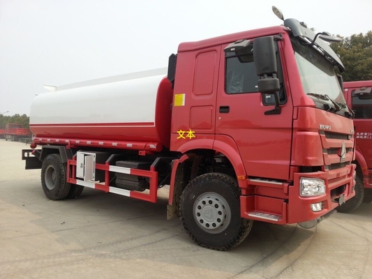 Sinotruk Howo7 가벼운 휘발유 유조 트럭 5-6 CBM 4X2 LHD 유로 140HP 연료 탱크 트레일러