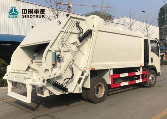 Sinotruk Howo 4x2 콤팩트 쓰레기 수거차 유로 슬리퍼 없는 3 120hp 9cbm