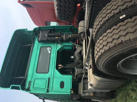 371hp SINOTRUK HOWO 6*4 원동기 트럭 백색 색깔 디젤 엔진