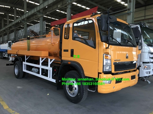 Sinotruk 4x2 6의 4-6m3 하수 오물 흡입 트럭은 Euro3로 피로하게 합니다